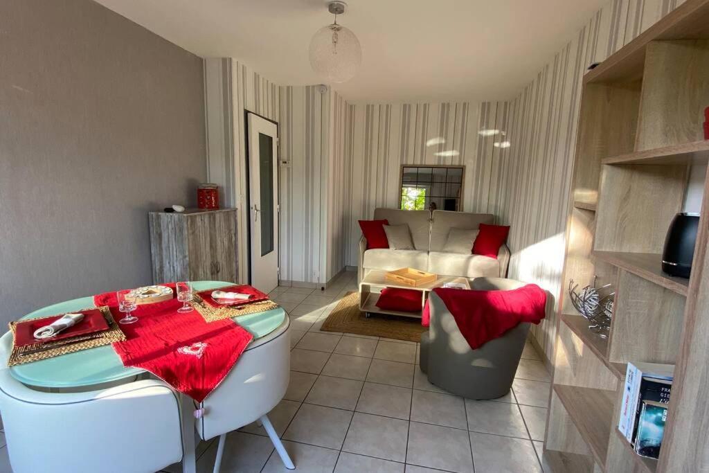 Residence Le Pratey Γκρανβίλ Εξωτερικό φωτογραφία